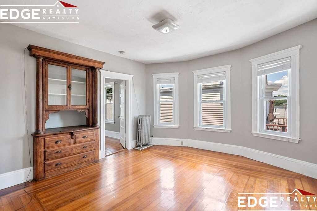 71 Neponset Ave #3 - Photo 6 of 17