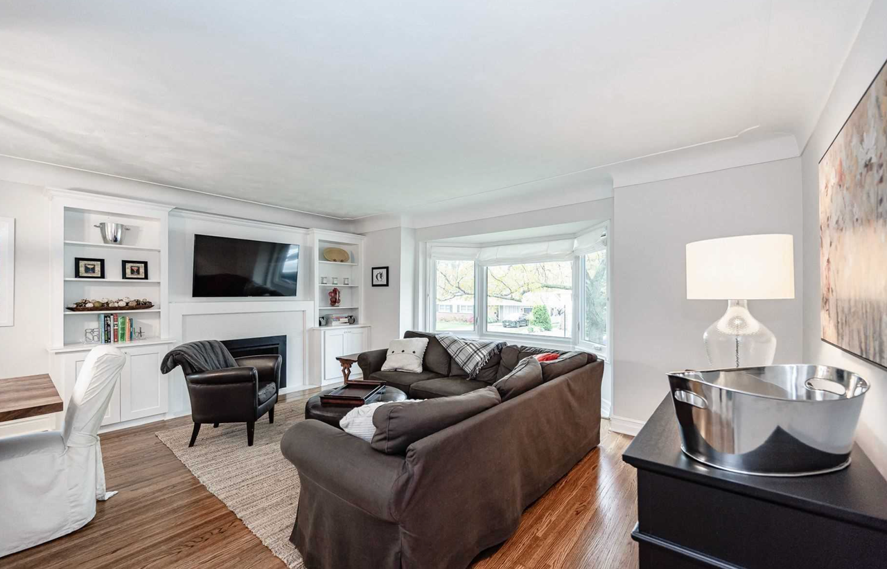 847 Tanager Avenue - Photo 3 of 35