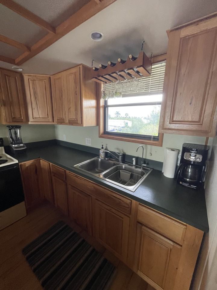 211 Buckner Avenue South #825 - Photo 3 of 32