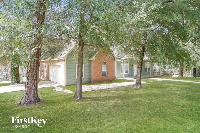 295 Cypress Dr - Photo 2 of 15