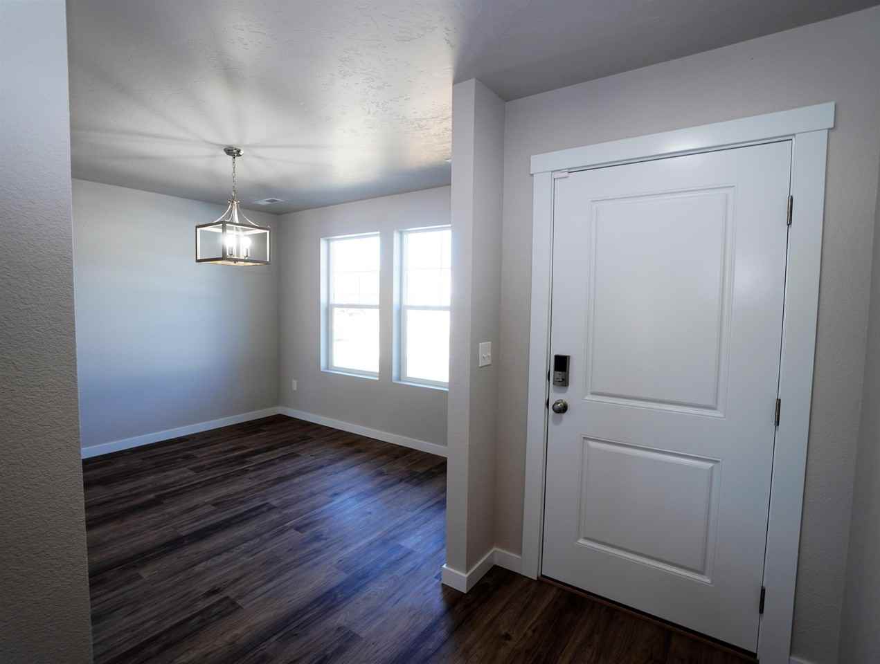 3047 W Dark Sky St #1 - Photo 4 of 29