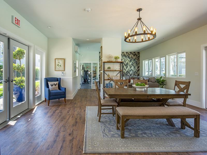 4337 Norwood Ave - Photo 6 of 18