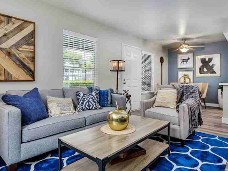 4337 Norwood Ave - Photo 2 of 18