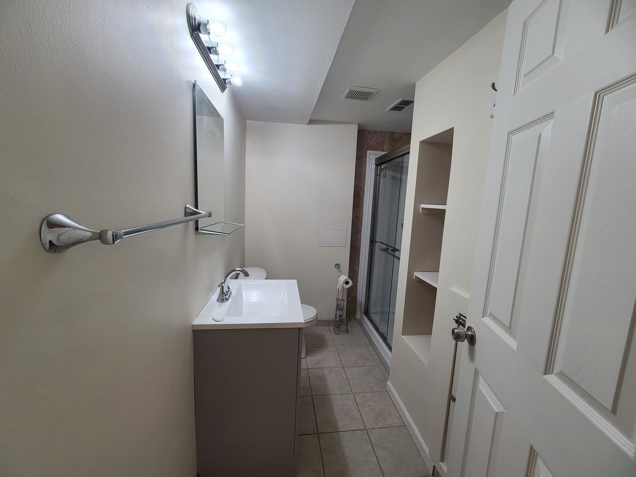 4642 North Saint Louis Avenue #B - Photo 7 of 14