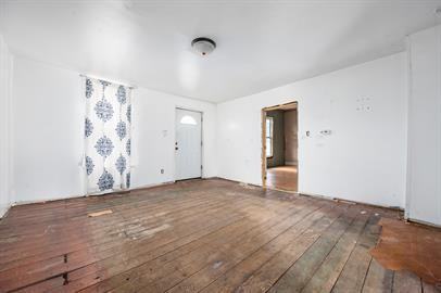 125 N Mccullum St - Photo 3 of 8