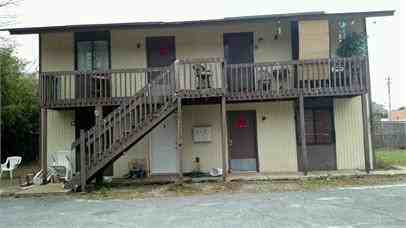 404 E Brookwood Dr #4 - Photo 2 of 2