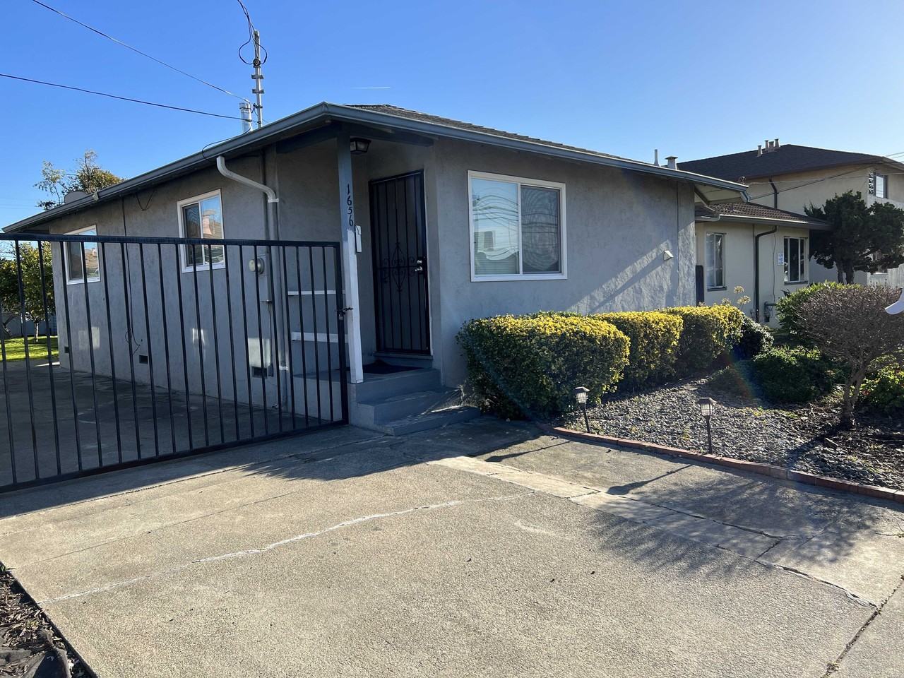 1656 150th Ave - Photo 4 of 25