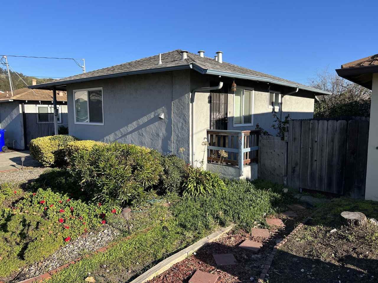 1656 150th Ave - Photo 5 of 25