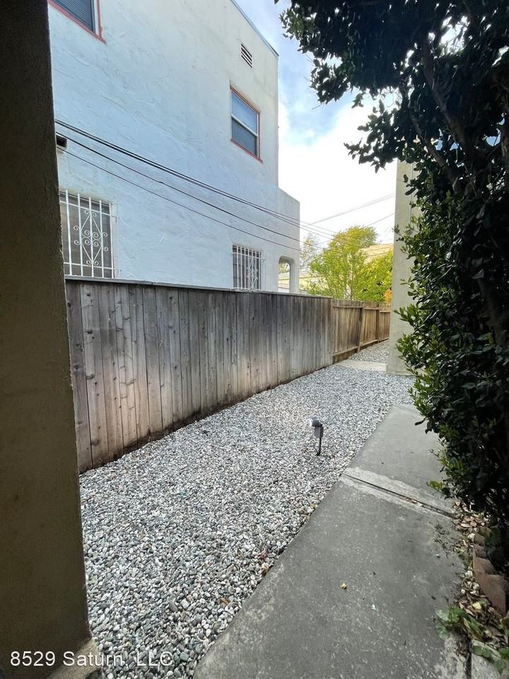 8529 Saturn St - Photo 3 of 23