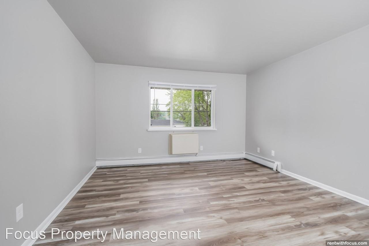 1319 Clayton Court - Photo 2 of 12