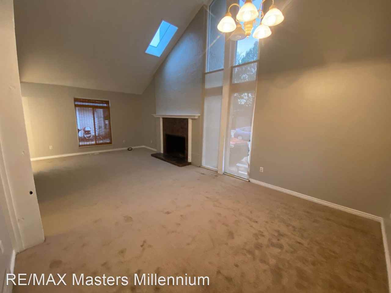 9403 E Chenango Ave - Photo 3 of 34