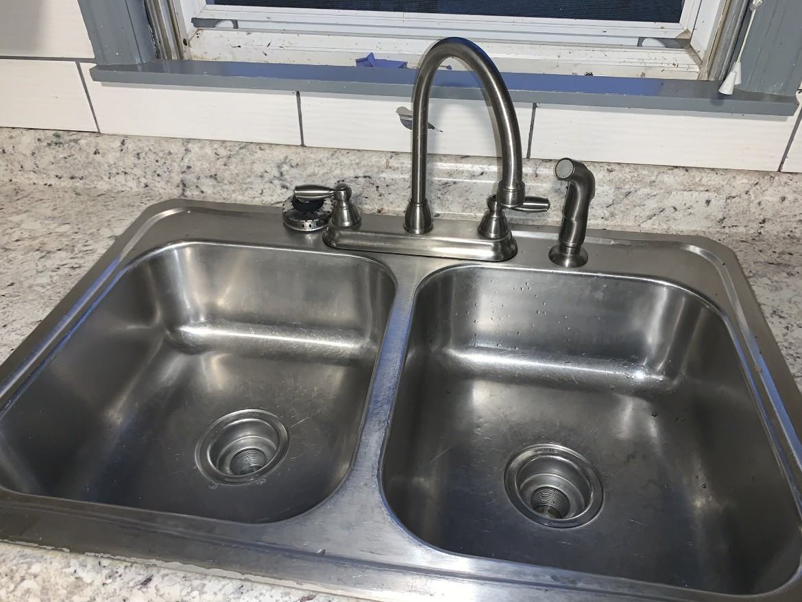 1306 Lord Anson Dr - Photo 3 of 15