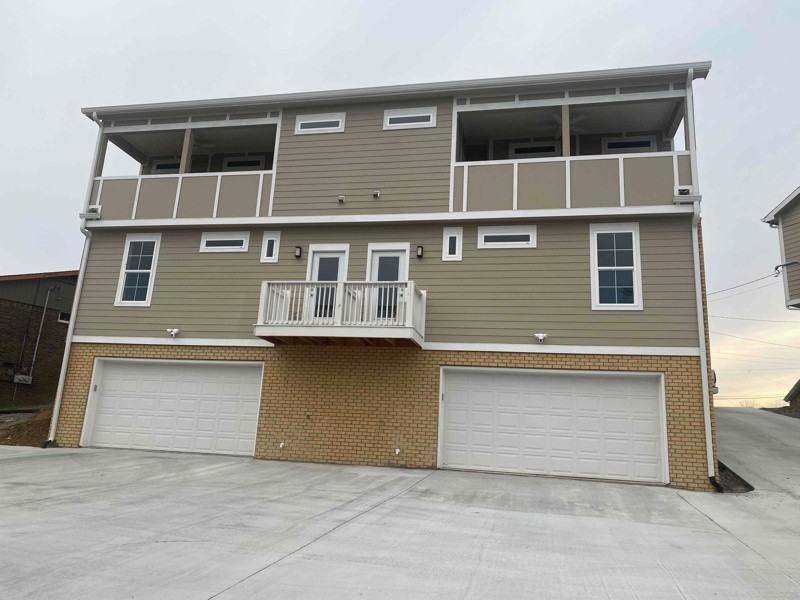 1105 Forest Ridge Way - Photo 2 of 15