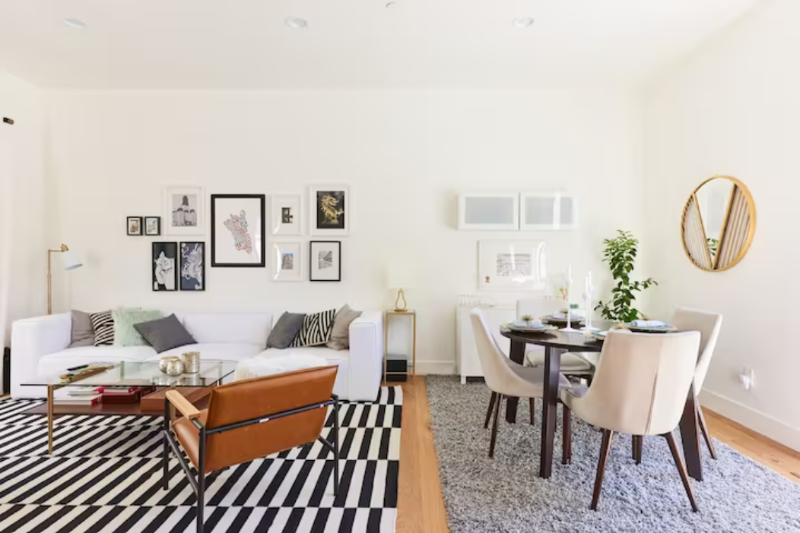 471 Jean St - Photo 2 of 40