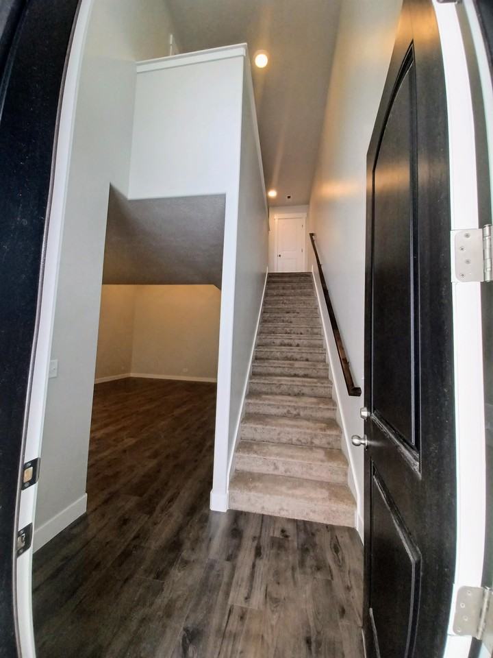 2021 N 3960 W #1 - Photo 3 of 44