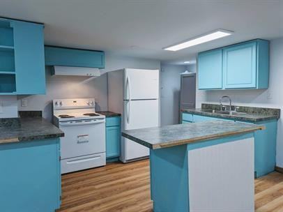 1327 6th Avenue - Photo 2 of 10