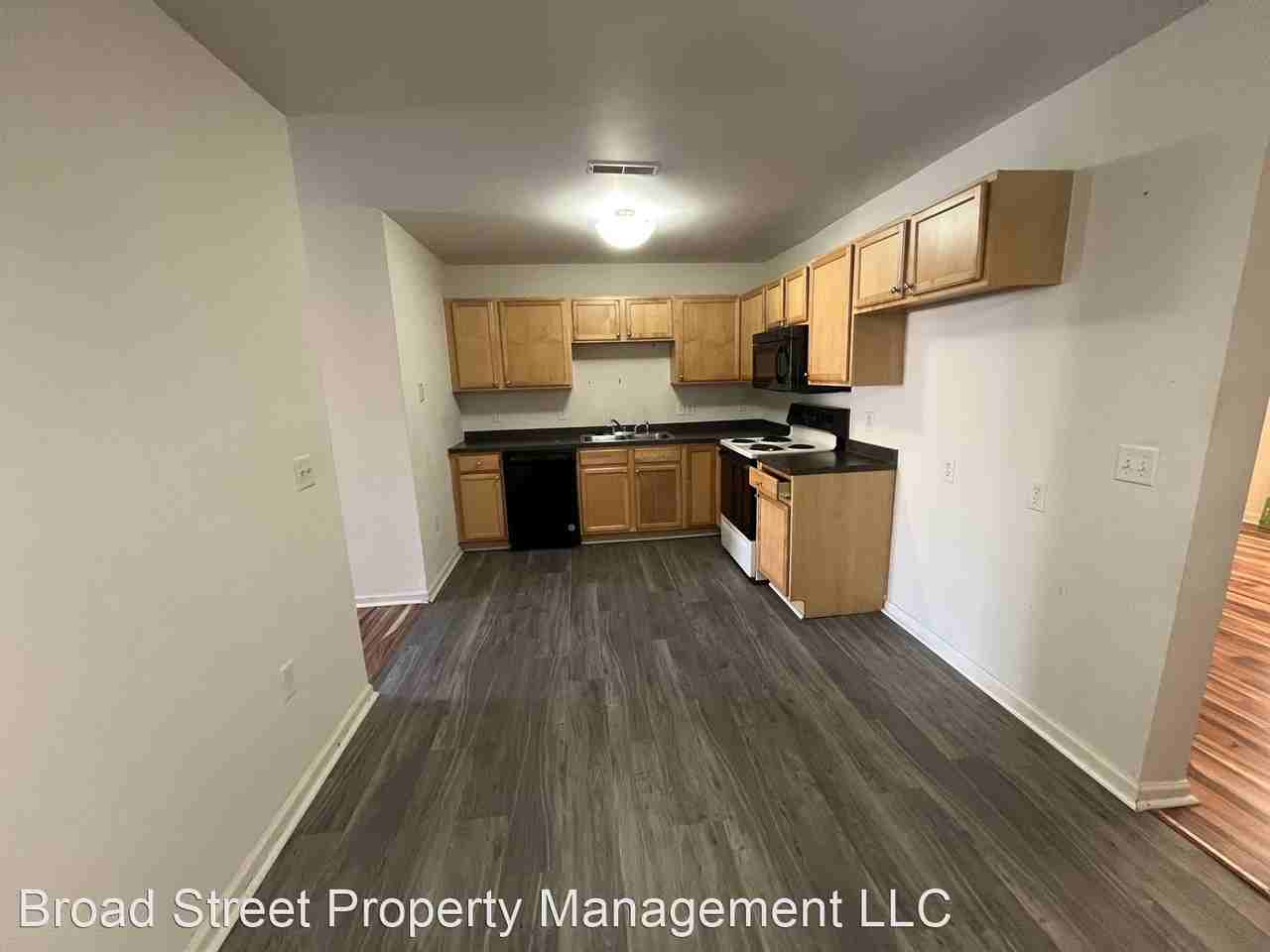 Red Cedar - Photo 2 of 12