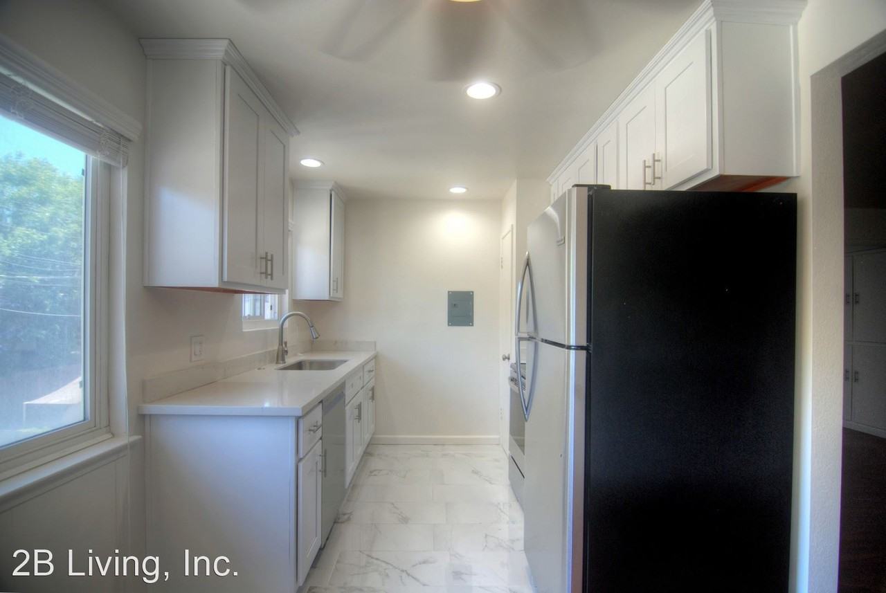 1859 Joan Way - Photo 2 of 10