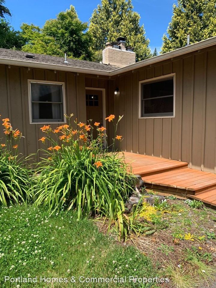 425 Ne 150th Pl - Photo 2 of 22