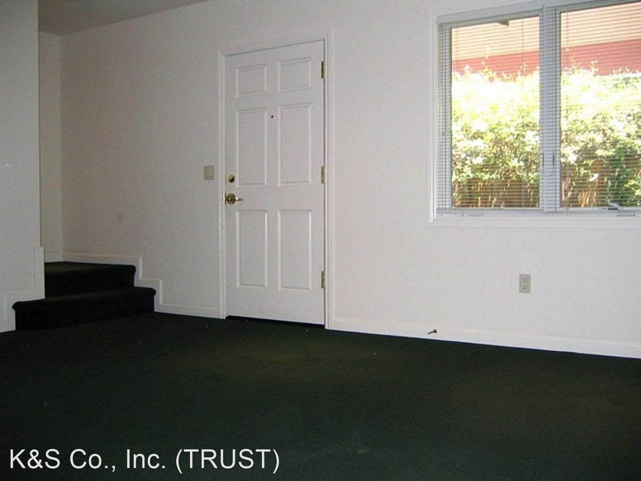 2530 Dwight Way - Photo 2 of 4