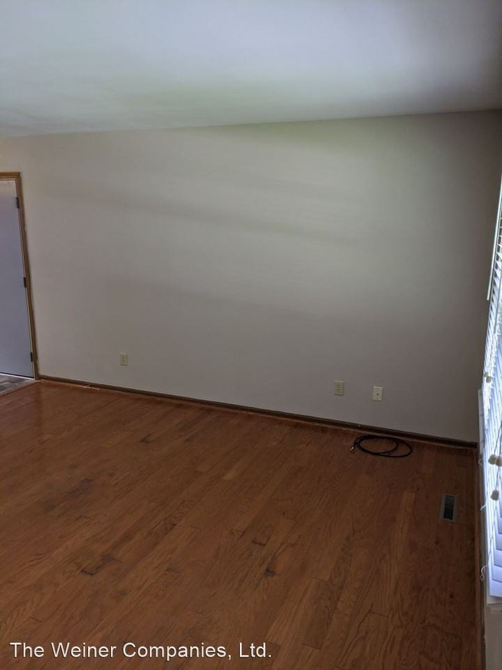 2237 Churchill Dr - Photo 3 of 32