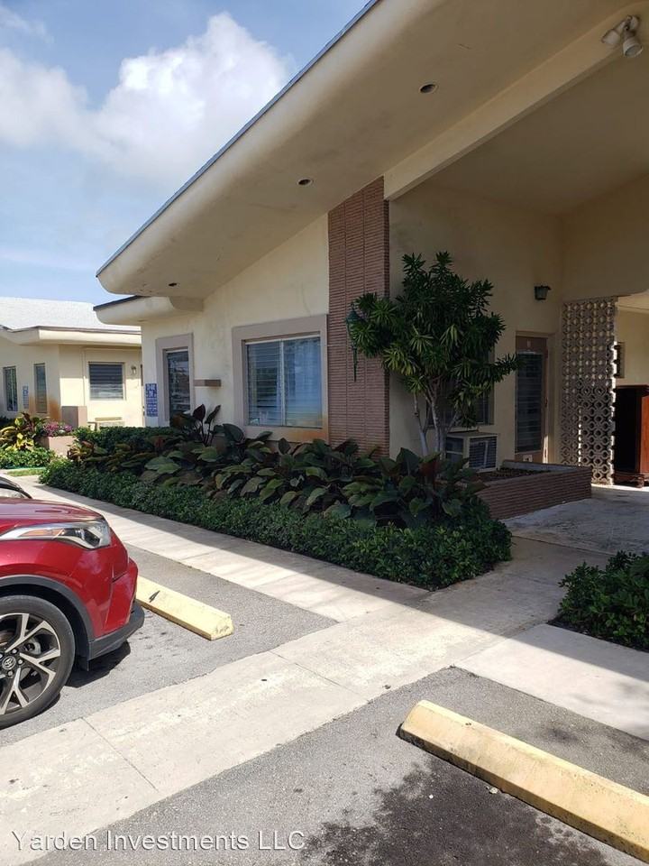 1260 NE 139th St - Photo 2 of 20