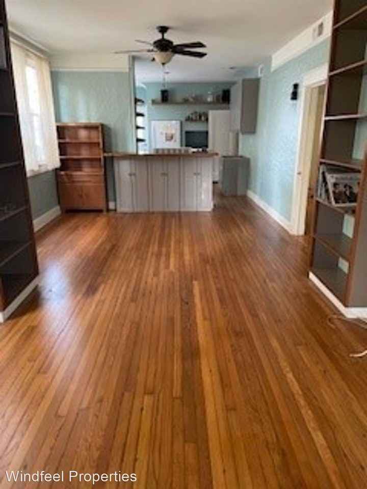 2809 Paris Avenue - Photo 2 of 9