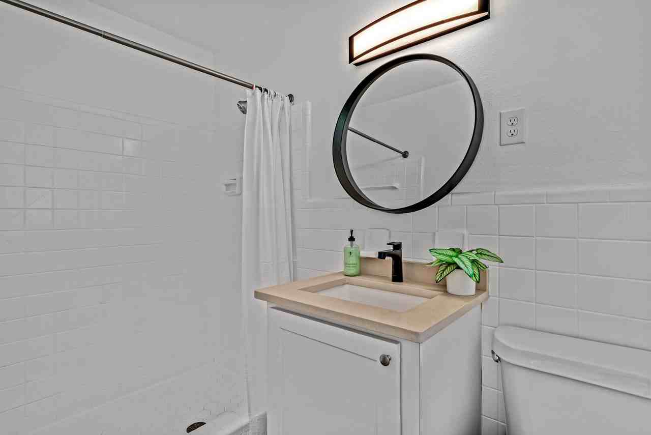 E Knollwood St - Photo 4 of 25