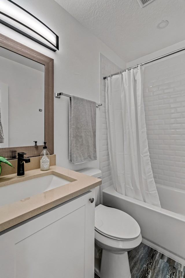 E Knollwood St - Photo 6 of 25