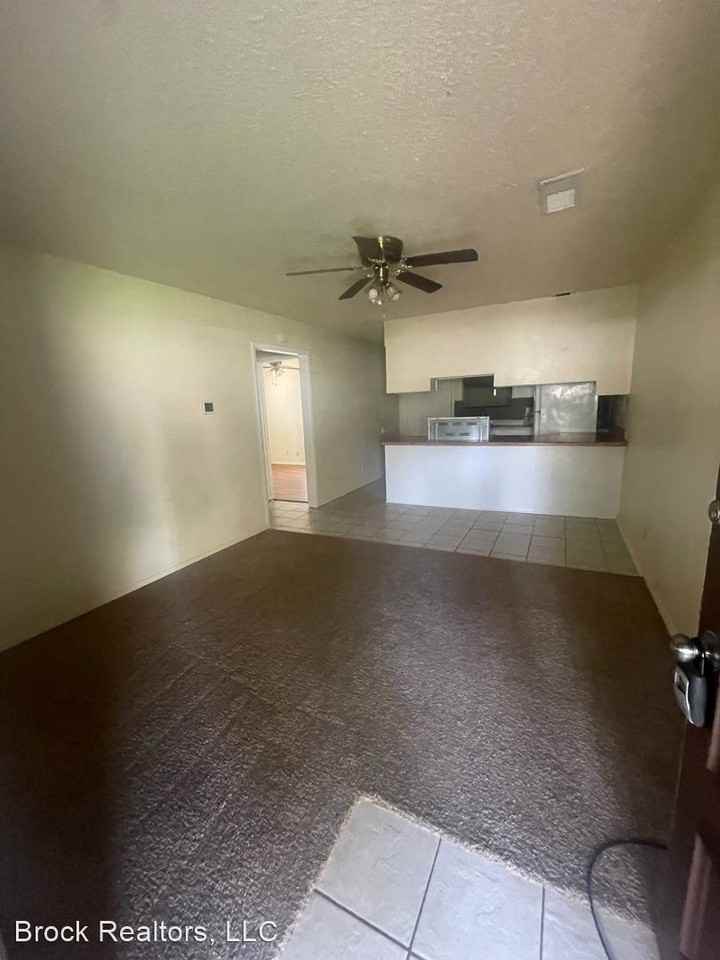 318/320 Alameda Road - Photo 3 of 13