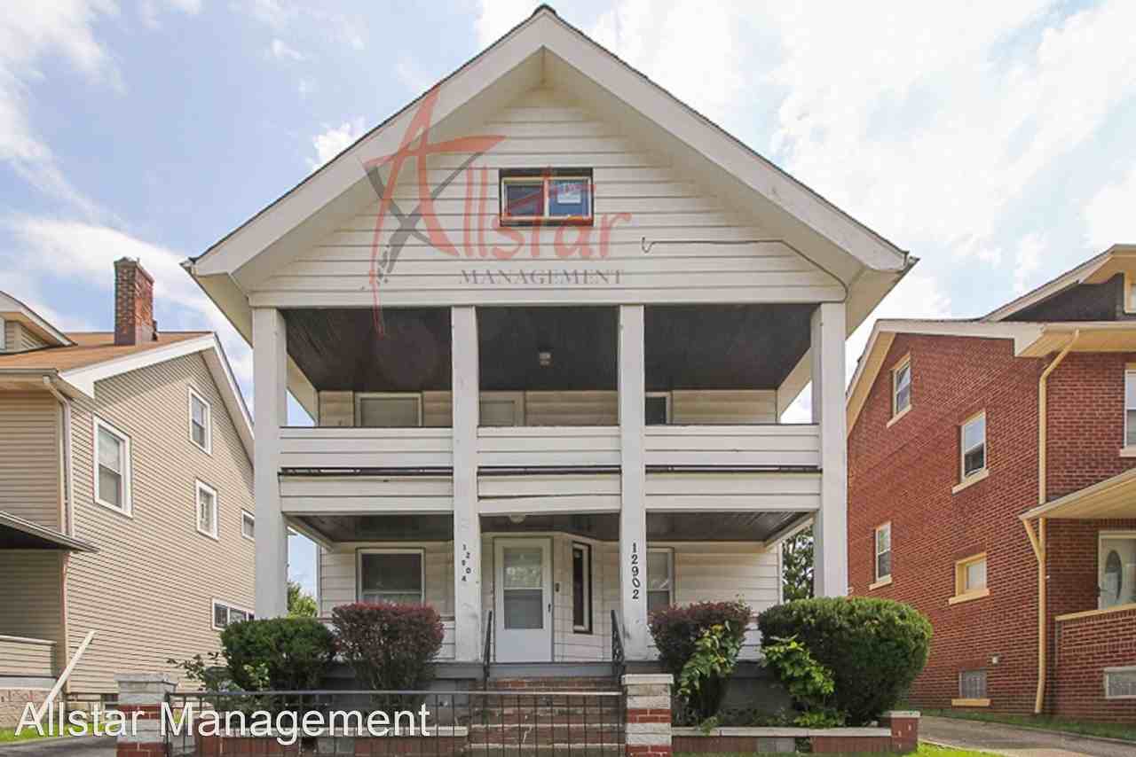 12902 12904 Thornhurst Ave Apartments in Union Miles Park