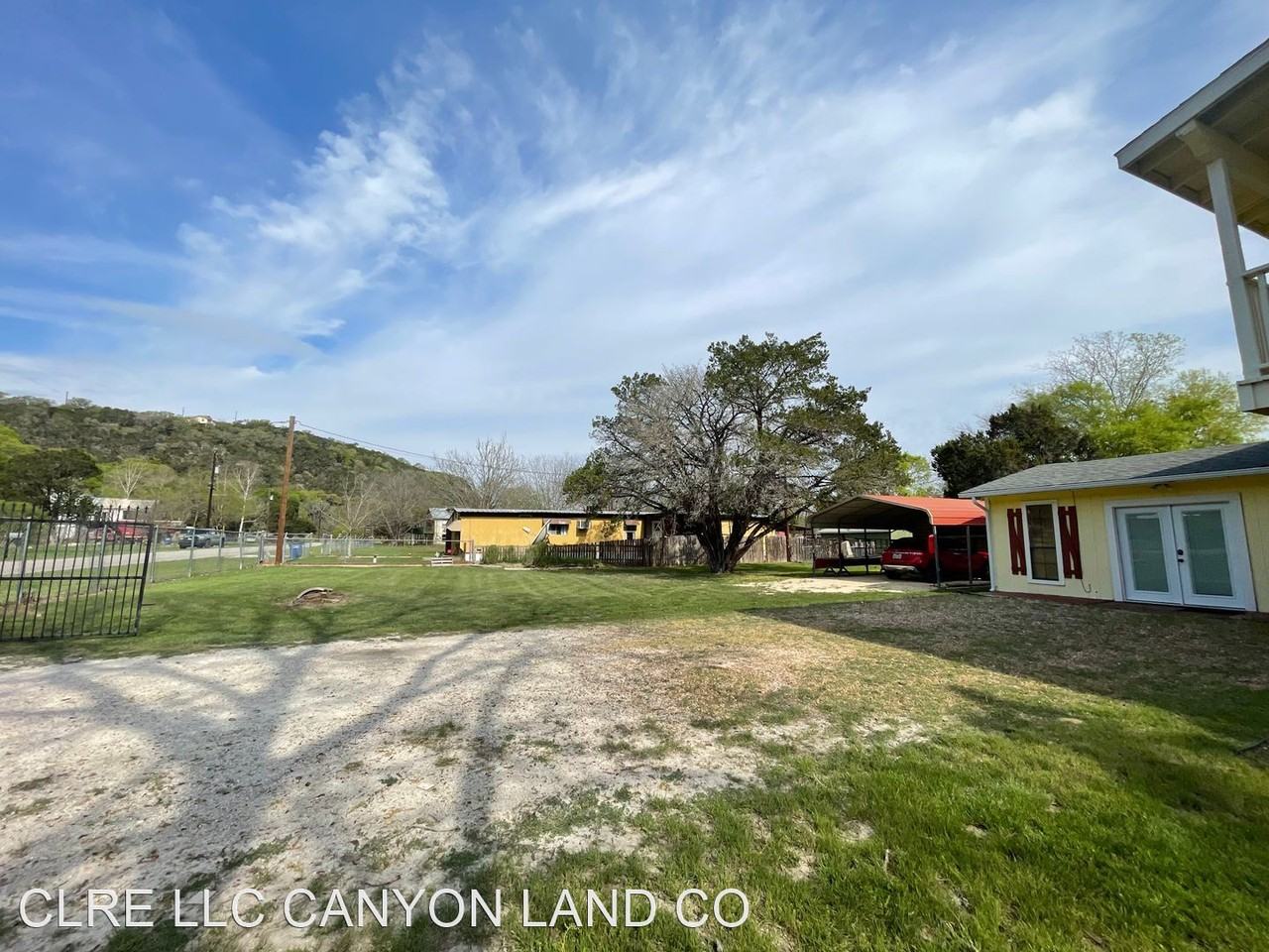 358 Mobile Dr - Photo 2 of 22