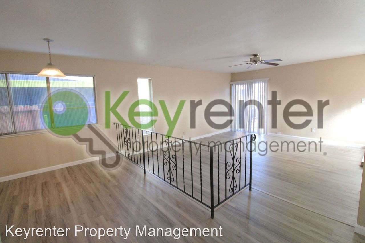 5634 Clark Ave - Photo 3 of 15