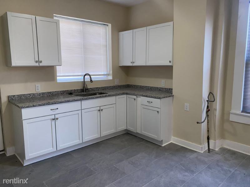 2500 W Fayette St - Photo 2 of 32