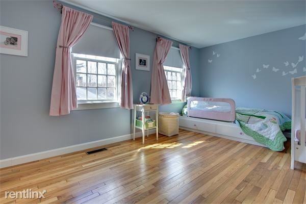 63 Jericho Rd - Photo 3 of 8