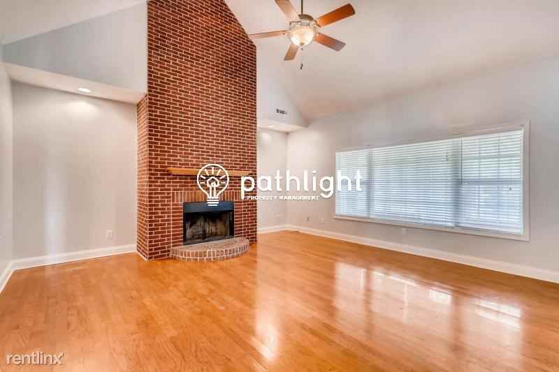 132 Natures Pointe Dr - Photo 2 of 16