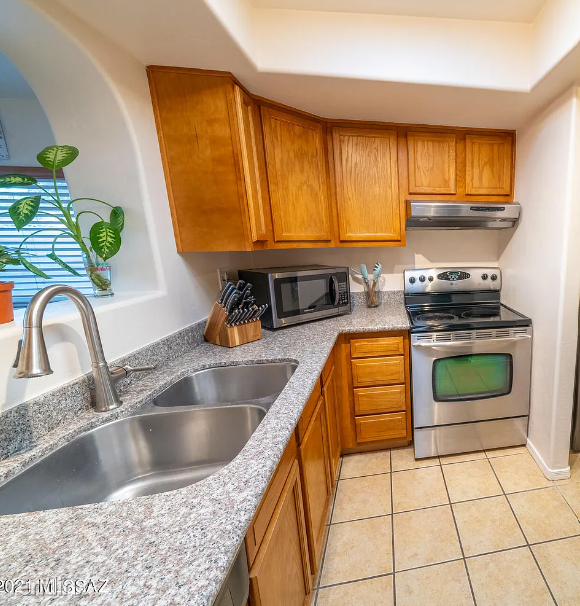 7440 E 42nd St - Photo 2 of 12