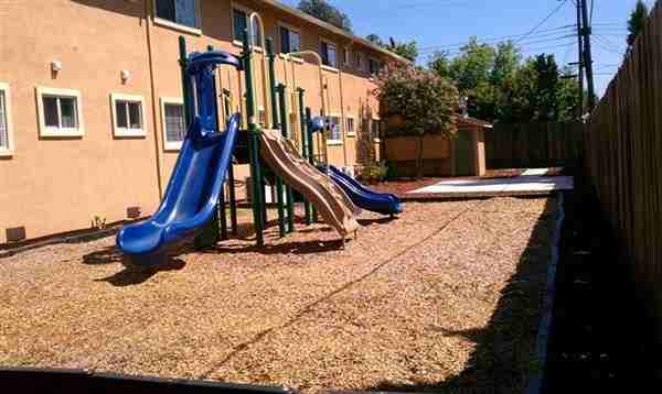 Victory Villas - Photo 3 of 6