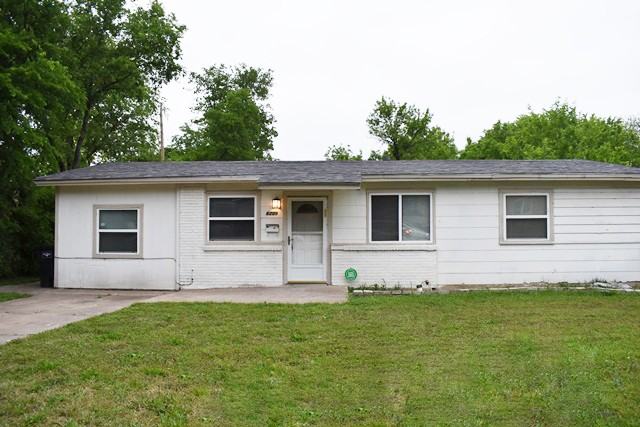 6209 Vel Dr - Photo 2 of 12