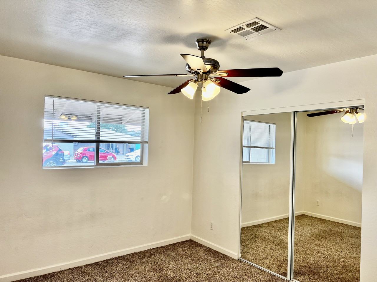 1532 W 6th St - Photo 7 of 25