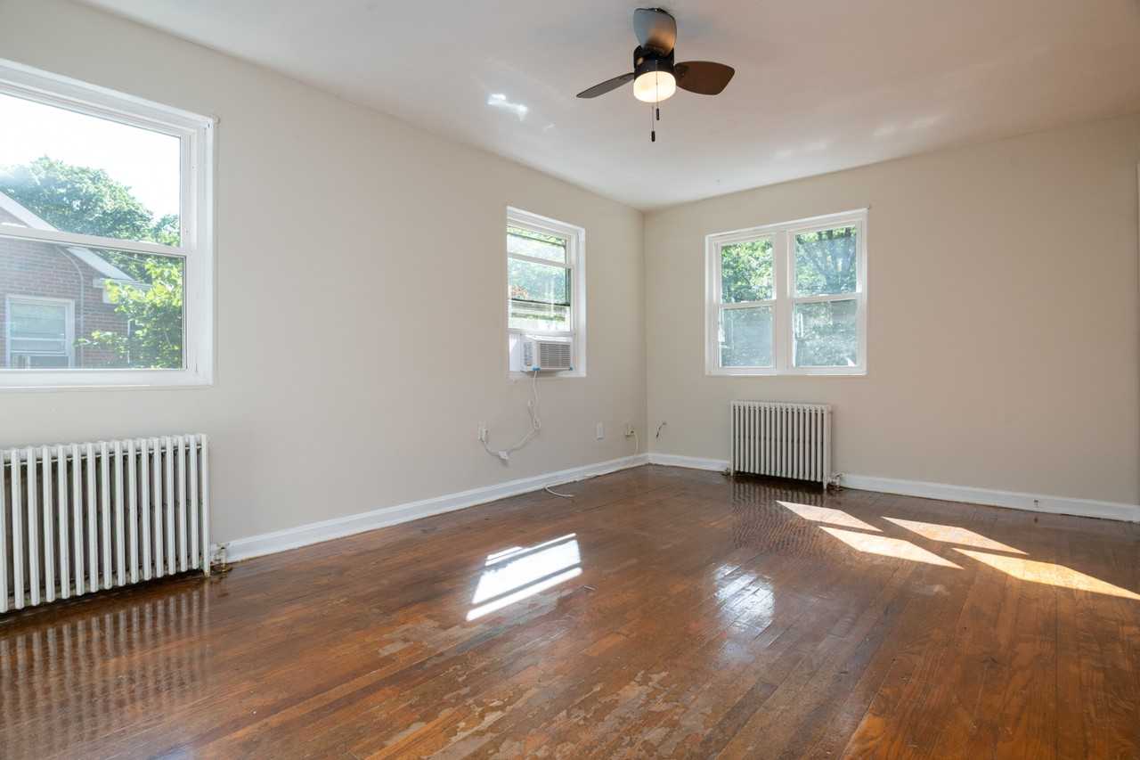 8322 Roanoke Ave - Photo 3 of 5