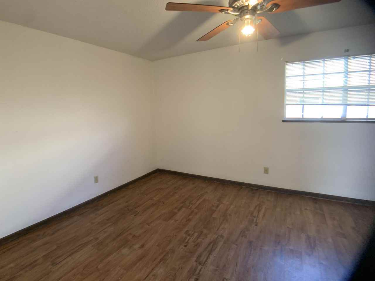 218 N 11th St #5 - Photo 2 of 13