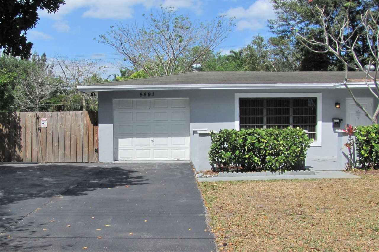 5491 Sw 1st St - Photo 2 of 15