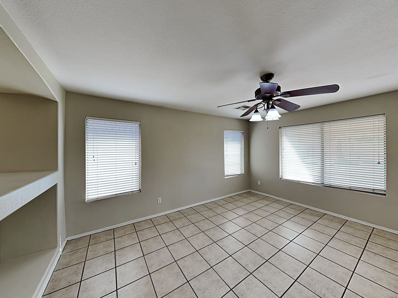 10467 W Sunflower Pl - Photo 3 of 19