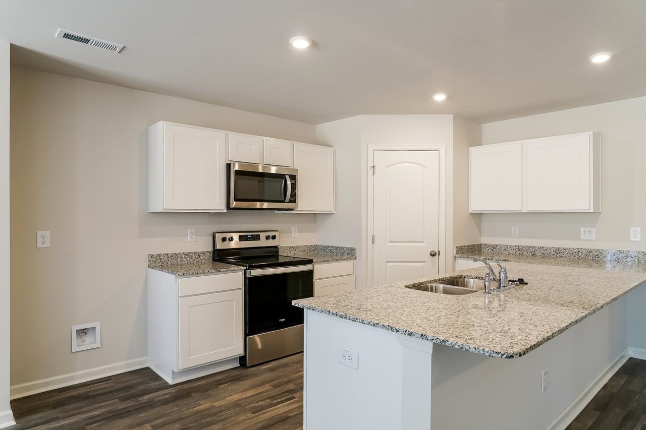 200 Kyles Dr - Photo 6 of 16