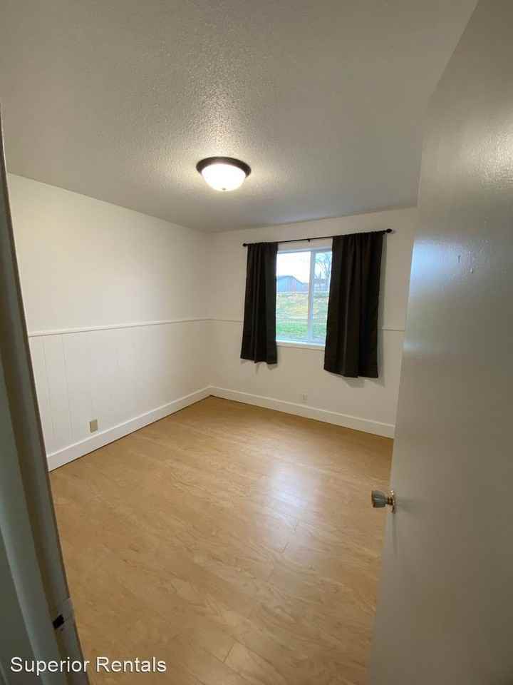 603 South 7Th Ave - Photo 3 of 5