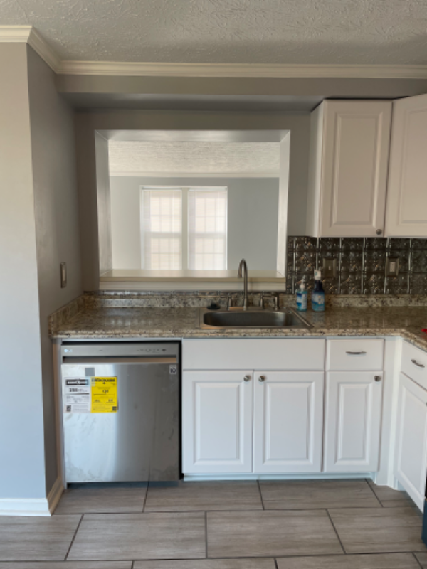 821 Angel Valley Ct - Photo 2 of 16