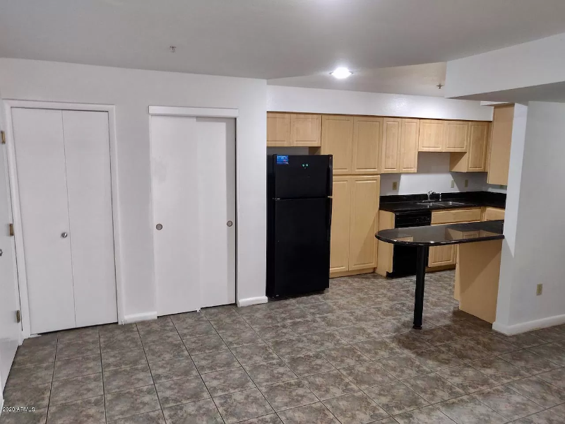 1005 E 8th St #1010 - Photo 4 of 22