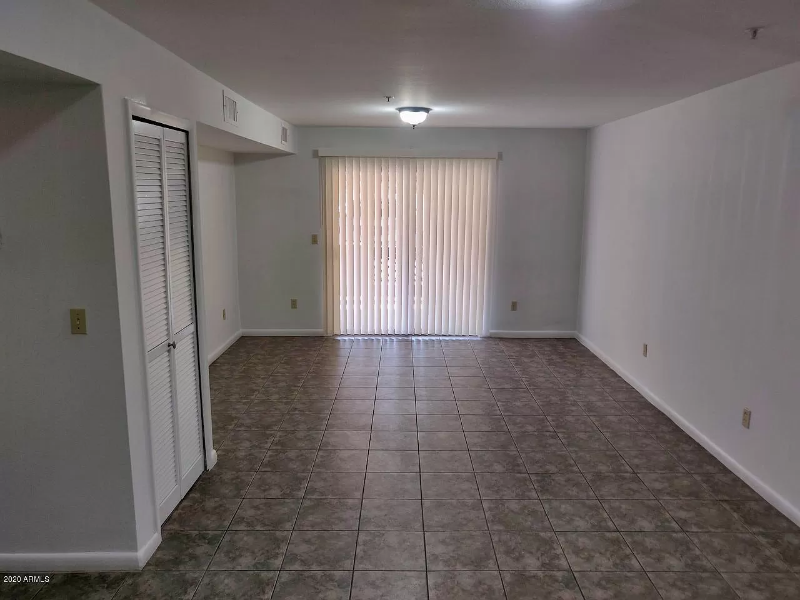 1005 E 8th St #1010 - Photo 5 of 22