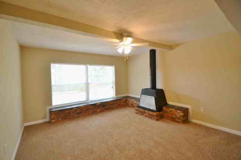 13789 Martinique Dr N - Photo 3 of 10